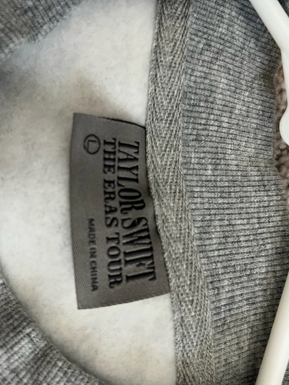 Taylor Swift THE ERAS TOUR Concert Graphic Sweatshirt - Gray - Picture 4 of 4